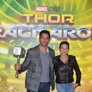 Tomer Sisley et sa compagne Sandra Zeitoun de Matteis - Avant-première du film "Thor Ragnarok" au cinéma Le Grand Rex à Paris, France, le 22 octobre 2017. © Giancarlo Gorassini/Bestimage