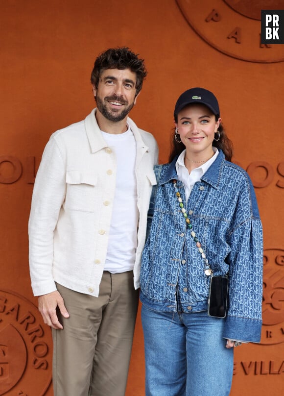 Agustín Galiana et Julie Sassoust au village lors des Internationaux de France de tennis de Roland Garros 2024 à Paris, France, le 30 mai 2024. © Jacovides-Moreau/Bestimage