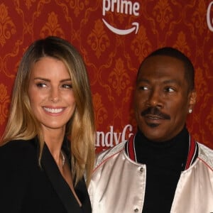 Los Angeles - La première de "Candy Cane Lane" au Regency Village Theatre. Sur la photo : Paige Butcher, Eddie Murphy