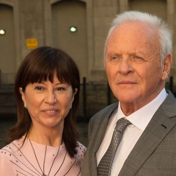 Anthony Hopkins et sa femme Stella Arroyave - Avant-première du film Transformers: The Last Knight à Chicago.