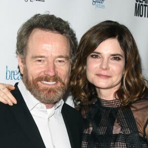 Betsy Brandt, Bryan Cranston à la première de "Claire in Motion" au Laemmle Monica Film Center de Santa Monica.