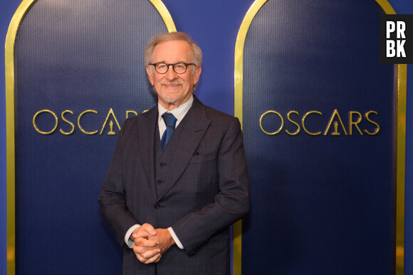 Steven Spielberg au photocall du dîner des nominés de la 94ème édition des Oscar à Los Angeles.