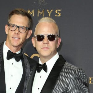 David Miller et Ryan Murphy à la 69ème cérémonie des Emmy Awards au Théâtre Microsoft à Los Angeles, le 17 septembre 2017.  The stars walk the red carpet during the 69th Primetime Emmy Awards held at The Microsoft Theater in Los Angeles. 17th september 2017. 