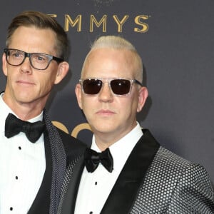 Info - Ryan Murphy bientôt papa pour la troisième fois - David Miller et Ryan Murphy à la 69ème cérémonie des Emmy Awards au Théâtre Microsoft à Los Angeles, le 17 septembre 2017.  The stars walk the red carpet during the 69th Primetime Emmy Awards held at The Microsoft Theater in Los Angeles. 17th september 2017. 