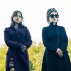 "Nous n'avons pas touché à nos téléphones portables, nous ne sommes pas allées aux toilettes, nous n'avons pas bu d'eau" : voici comment Jenna Ortega et Winona Ryder se sont retrouvées dans Beetlejuice 2