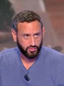 "4 c*nnards autour d'une table" : TPMP et les chroniqueurs fracassés par un ancien animateur télé, règlement de comptes explosif en direct à la télé