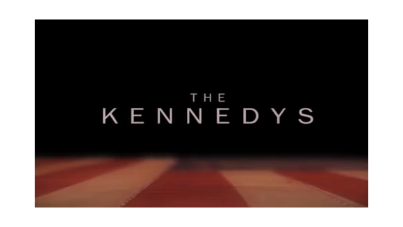 The Kennedys avec Katie Holmes ... les chaînes françaises se battent pour diffuser la mini-série