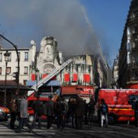 Elysée Montmartre ... photos de l&#039;incendie et annulation du concert d&#039;Ayo