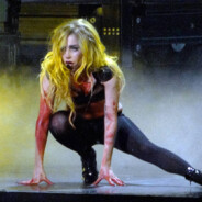 Lady Gaga ... Sa nouvelle grosse chute sur scène (VIDEO)