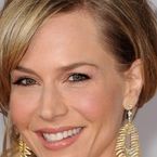Bon anniversaire à ... Julie Benz et Alain Bernard