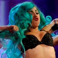 Lady Gaga toujours provoc ... Chauve et poilue, elle ose tout (VIDEO)
