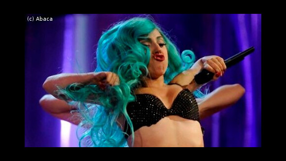 Lady Gaga toujours provoc ... Chauve et poilue, elle ose tout (VIDEO)