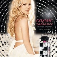 Britney Spears... Radieuse sur l'affiche de son parfum Radiance
