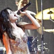 PHOTOS - Selena Gomez plus sexy que jamais sur scène ... Justin Bieber doit faire des jaloux