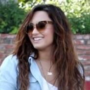Demi Lovato élue femme de l&#039;année 2011 : la revanche d&#039;une brune (VIDEO)