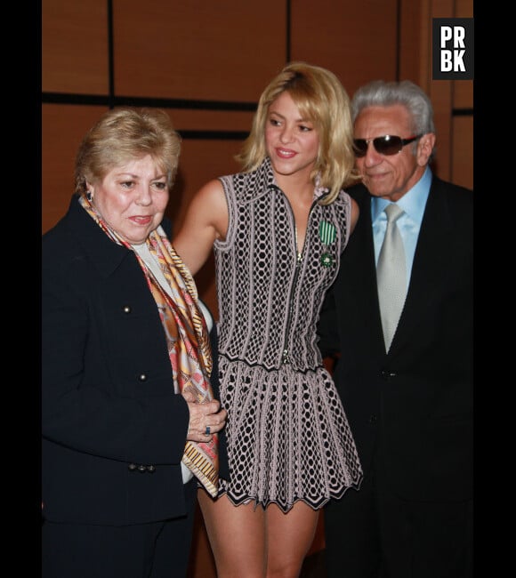 Shakira et ses parents à Cannes