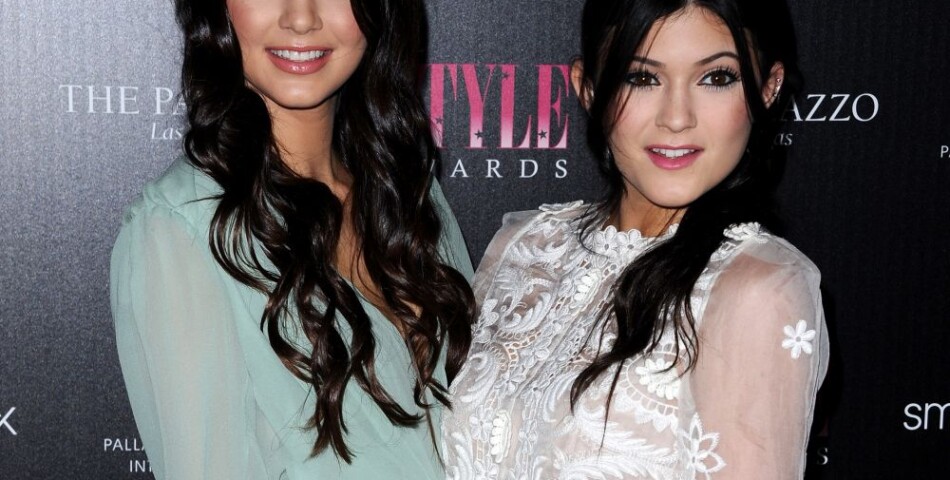 Kendall et Kylie Jenner ont la classe sur le tapis rouge.