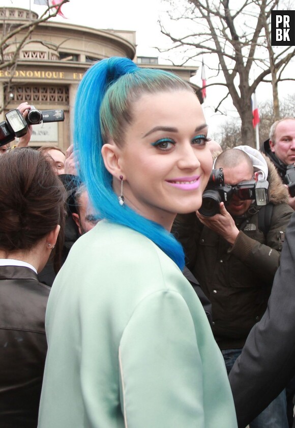 Katy Perry annonce son premier film pour l'été 2012