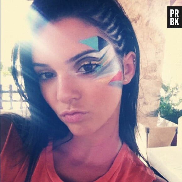 Kendall Jenner, son mini duckface et son maquillage bizarre