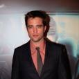 Robert Pattinson vampirise le tapis rouge