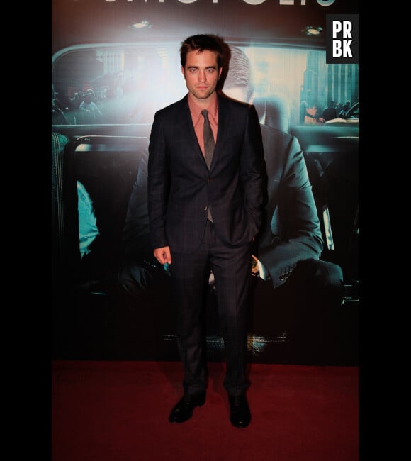 Robert Pattinson hyper hot