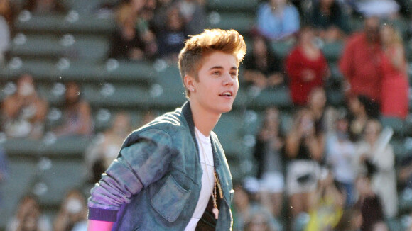 Justin Bieber : 300 fans le poursuivent à Londres !