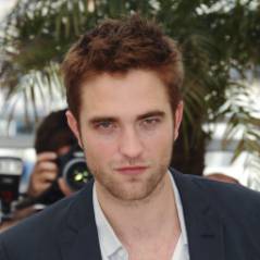 Robert Pattinson : ses fans lui offrent des cadeaux vraiment bizarres !