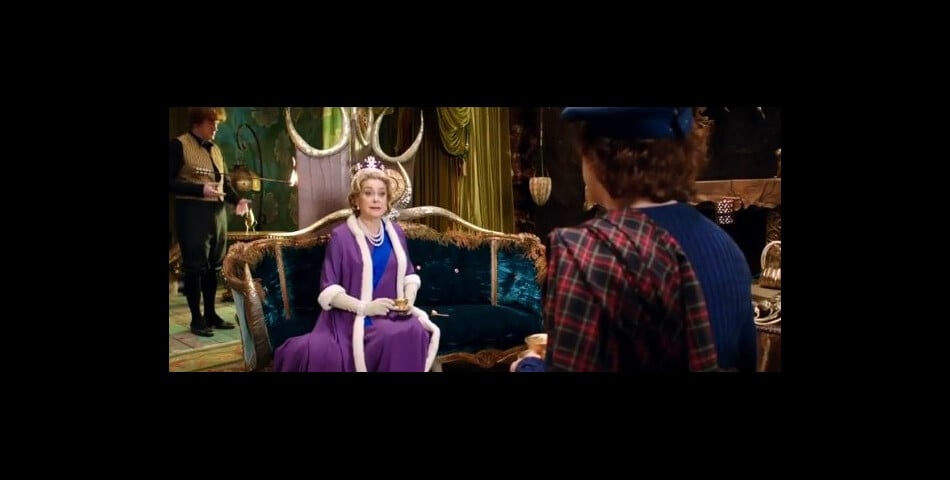 Catherine Deneuve dans le rôle de la reine d&#039;Angleterre