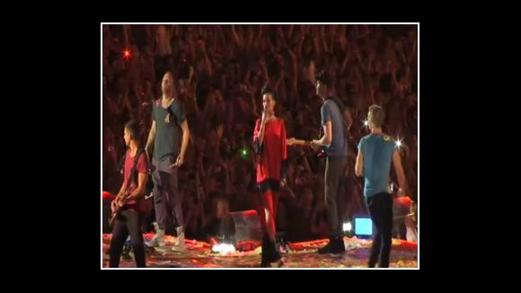 Rihanna : après gare du Nord, en concert au Stade de France avec Coldplay et sans insulte ! (VIDEOS)