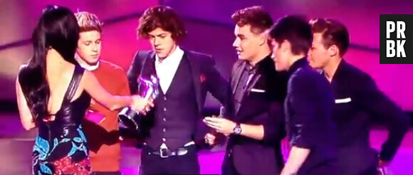 Les One Direction reçoivent leur prix