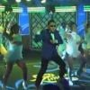 Psy met le feu au plateau de Jimmy Kimmel