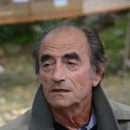 Richard Bohringer : face à la polémique, il tente de se justifier tandis que Canal Plus persiste...