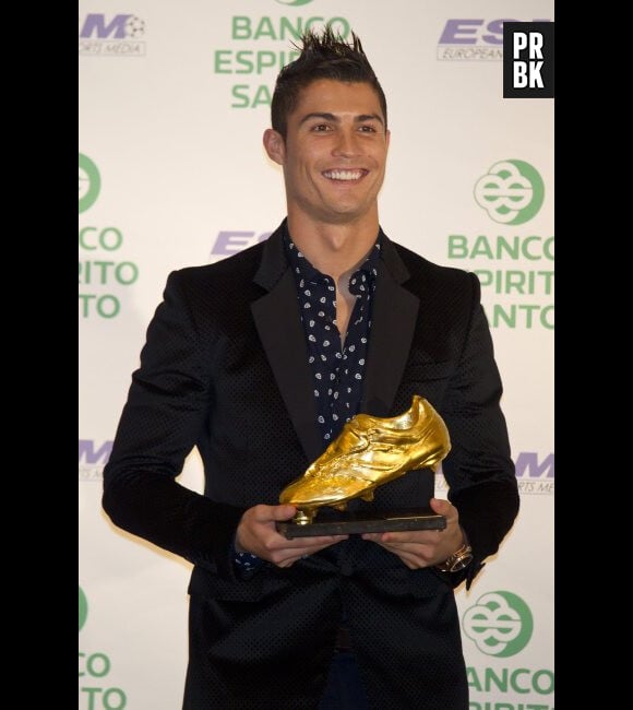 Cristiano Ronaldo est content, il a une belle montre