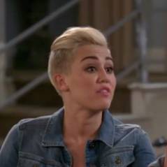 Miley Cyrus : premier extrait LOL de son passage dans Mon Oncle Charlie ! (VIDEO)