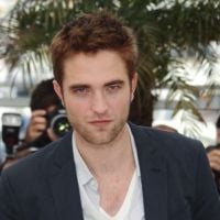 Twilight 5 : Robert Pattinson trouve Bella plus forte que Katniss !