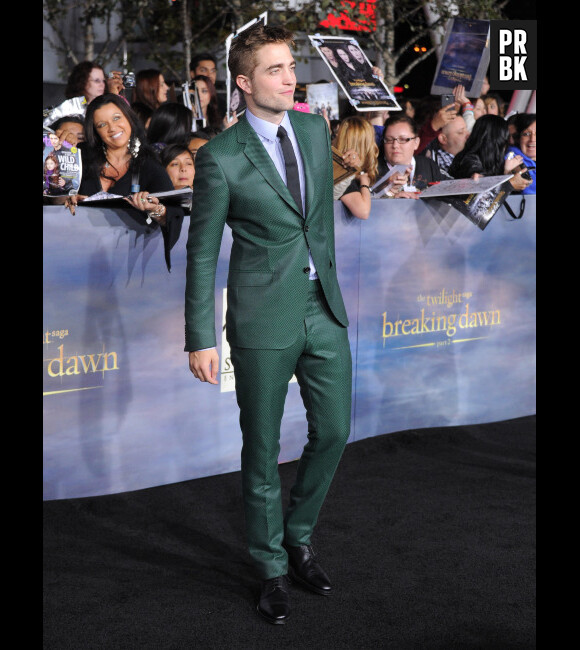 Robert Pattinson avait la classe pour le tapis-rouge de Twilight 5