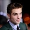Robert Pattinson était toujours aussi hot malgré son costard vert