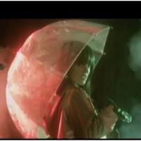 Alizée : en soutif&#039; pour sa promo et en mode Skyfall pour son clip (VIDEO)