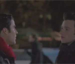 Kurt et Blaine chantent White Christmas dans l'épisode 10