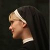 Sister Mary Eunice se fait tuer par Monseigneur Timothy Howard dans American Horror Story