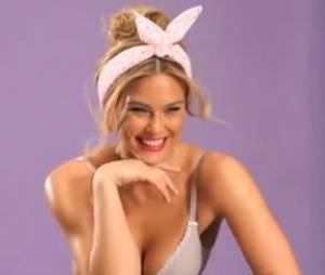 Bar Refaeli est toujours aussi canon pour la dernière campagne Passionata !