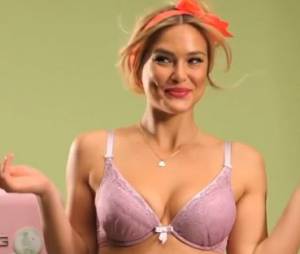 Bar Refaeli se la joue pin-up dans la dernière campagne Passionata !