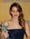 Jennifer Lawrence très émue de recevoir son premier SAG Awards