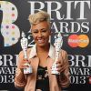 Lors de la cérémonie des Brit Awards 2013, Emeli Sandé a été doublement récompensée.
