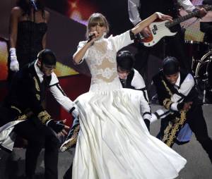 Taylor Swift est repartie bredouille mais a quand même fait le show.