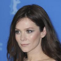Anna Friel : des photos porno envoyées à son père avant le Vatican