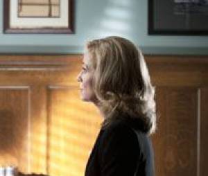Moira vs Malcolm dans Arrow