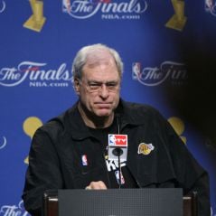 Phil Jackson : le mythique coach de la NBA découvre Twitter et se rate en beauté