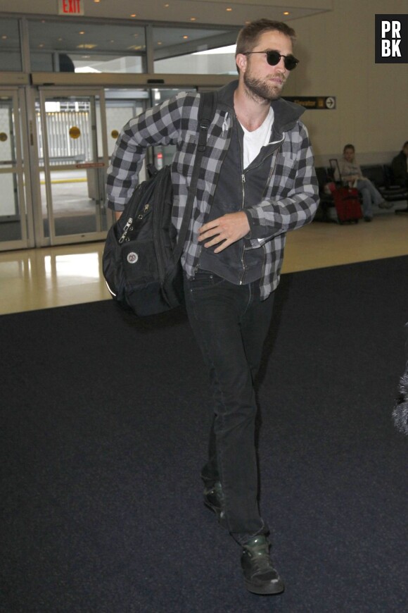 Robert Pattinson est de retour à Los Angeles pour retrouver Kristen Stewart malgré tout