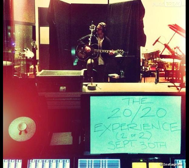Justin Timberlake a posté une photo de lui en studio pour la préparation de la deuxième partie de son album The 20/20 Experience.